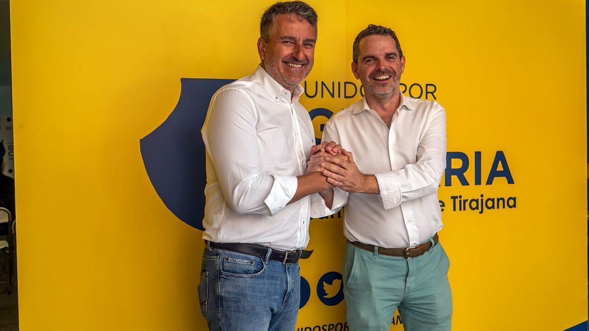 Sergio Vega de la mano con Lucas Bravo de Laguna, presidente de Unidos por Gran Canaria.