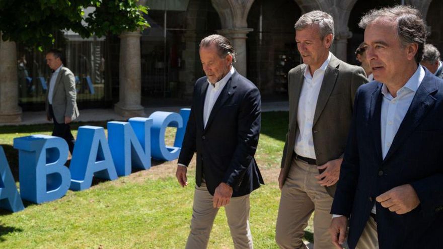 Rueda pone en valor el papel de Abanca como «socio estratégico» de la Xunta