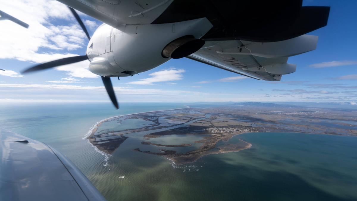 La Guardia Civil intensifica la vigilancia aérea de pateras y narcolanchas en el Mediterráneo