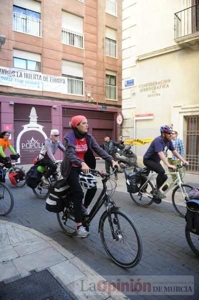 Protesta en bicicleta contra el fracking