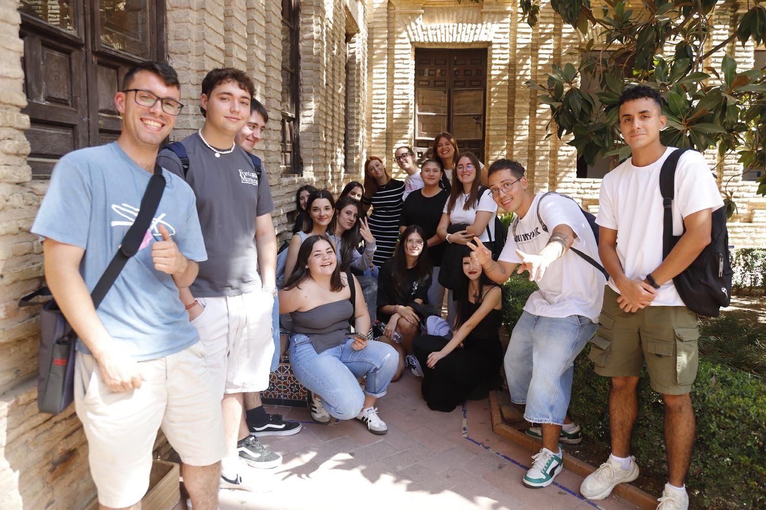 El retorno de la actividad a los institutos y la Universidad, en imágenes