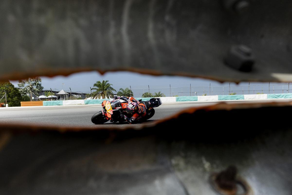 El italiano Enea Bastianini está intentando ser el de antes, pero aún le falta.