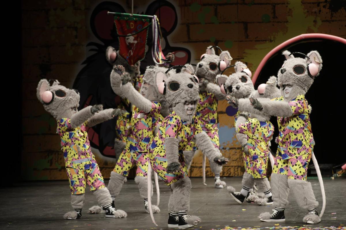 El primer pase del concurso de charangas de Gijón, en imágenes