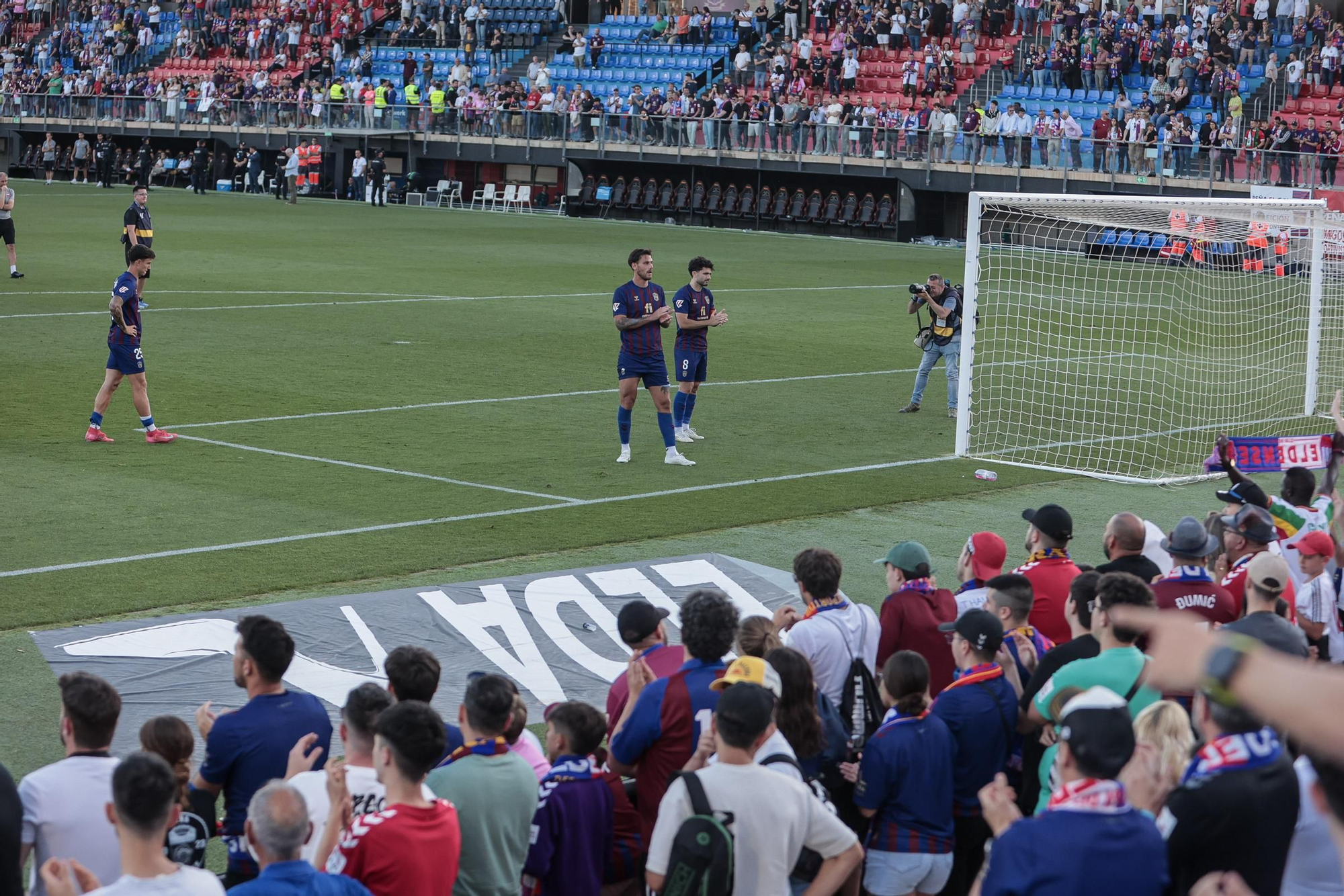 El Eldense desciende a Primera Federación tras el empate contra el Racing