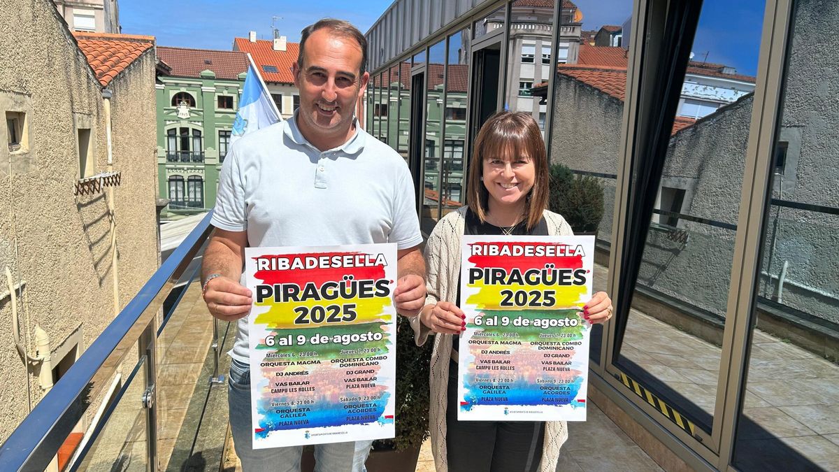 Los concejales de Ribadesella Pablo García y Leticia Cué