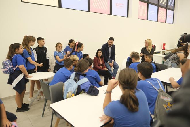 Inauguración de la Biblioteca Alexis Ravelo en Tamaraceite