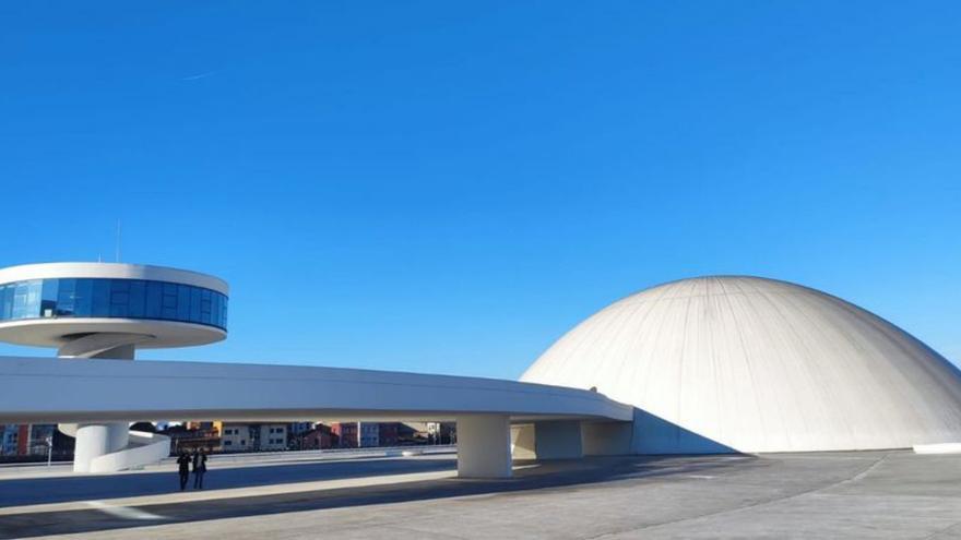 Panorámica del complejo cultural, con la torre a la izquierda. | E.P.