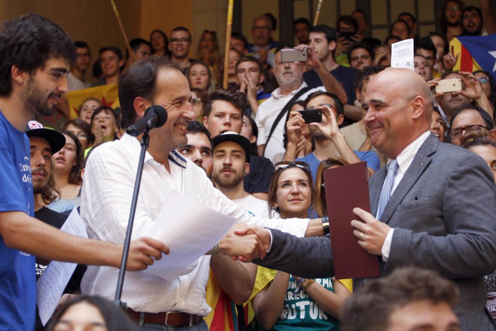 Estudiants, professors i personal de la UdG s''han manifestat a Girona