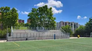Renuevan y amplían las gradas del Campo Municipal de Fútbol Can Buxeres de L’Hospitalet