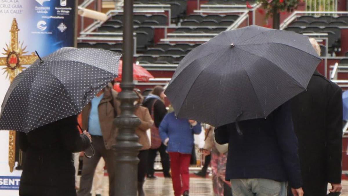 Los paraguas, un objeto en desuso en Málaga.