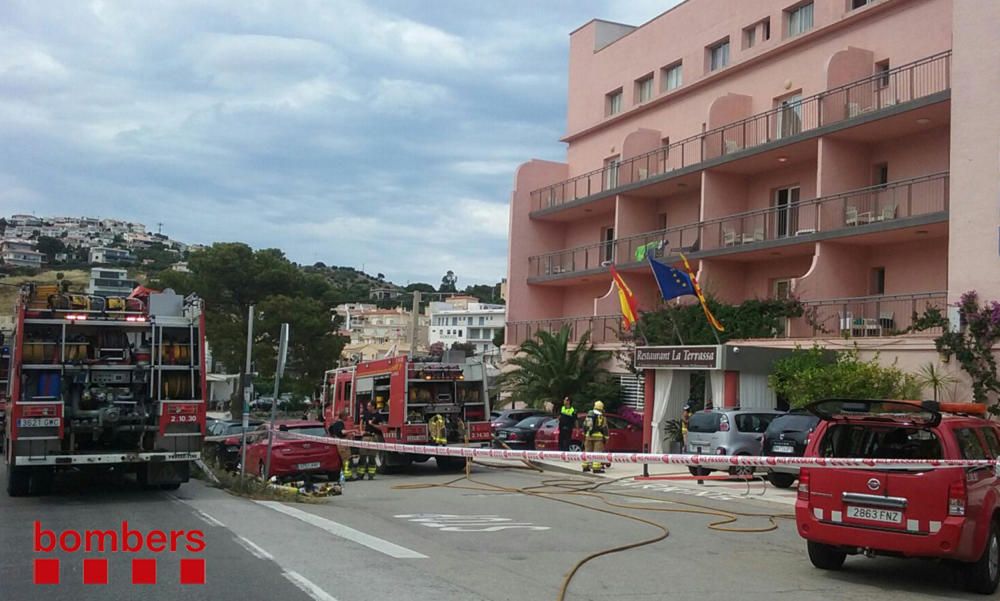 Incendi d'un hotel a Llançà