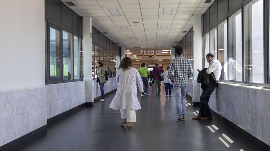 Cancelación de cirugías en el Hospital Clínico de Santiago: «Ya no me operan»