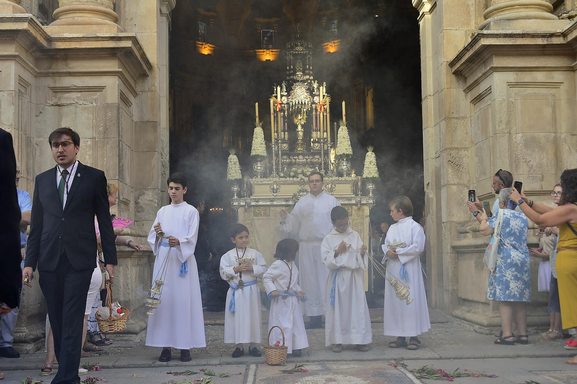 Procesion del Corpus Christi y Altares en Elche