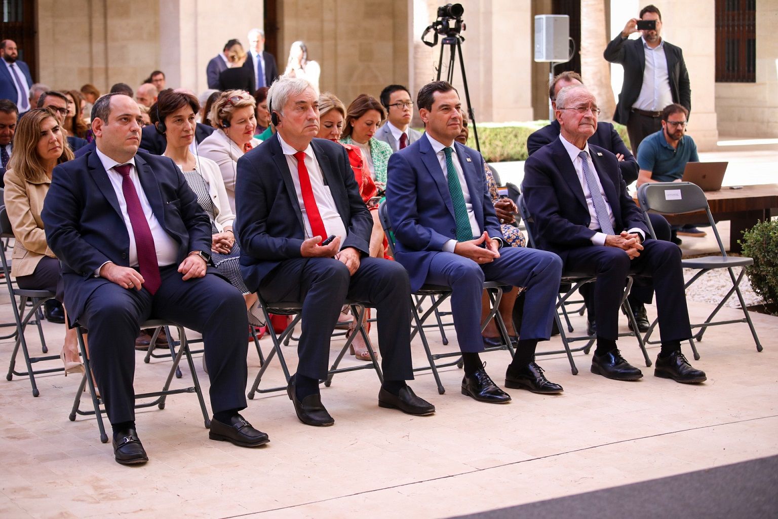 Recepción de la Junta a la delegación del BIE para evaluar la candidatura de Málaga a la Expo 2027