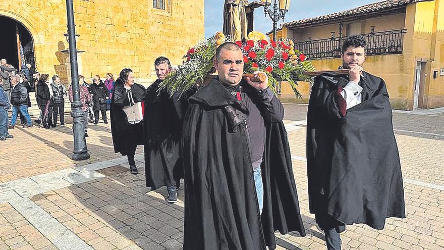 GALERÍA | San Antón despliega su manto protector en la provincia
