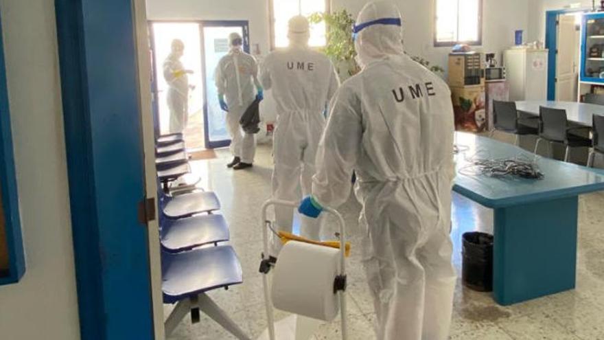 Lanzarote prepara un laboratorio para realizar cien tests al día