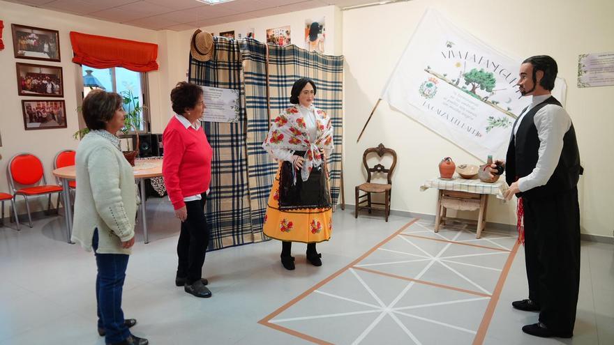 Las muñecas dan color a la fiesta de San Isidro en Pozoblanco: historia y presente de una curiosa tradición