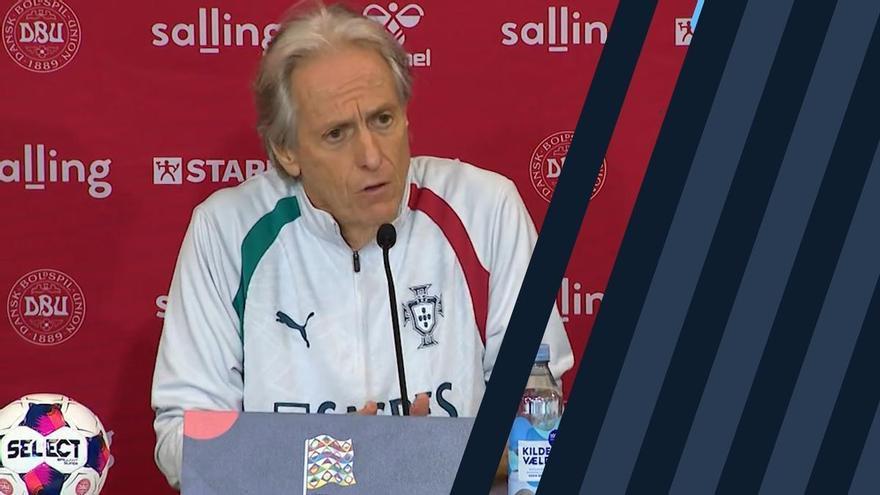 Jorge Jesus prendió la mecha de Cristiano en sala de prensa: "Todos están en igualdad de condiciones"