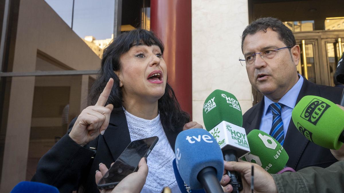 JUICIO JUANA RIVAS | Juana Rivas centra su declaración en denunciar los malos tratos de Arcuri a su hijo JUICIO JUANA RIVAS | Juana Rivas centra su declaración en denunciar los malos tratos de Arcuri a su hijo