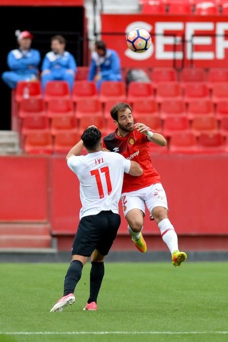 Real Mallorca kann doch noch siegen. Der Zweitligist hat am Sonntag (30.4.) das Auswärtsspiel gegen die zweite Mannschaft des FC Sevilla mit 3:2 gewonnen. Damit endet eine Serie von zehn erfolglosen Spielen.