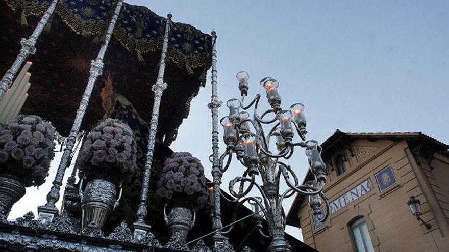 La Virgen de la Estrella lució un exorno de rosas rosa.