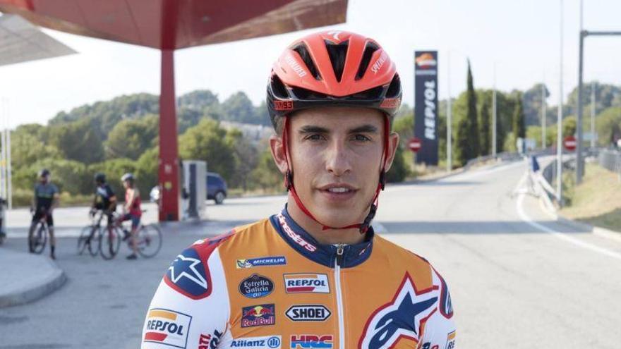 Marc Márquez y Dani Pedrosa piden respeto para los ciclistas en carretera