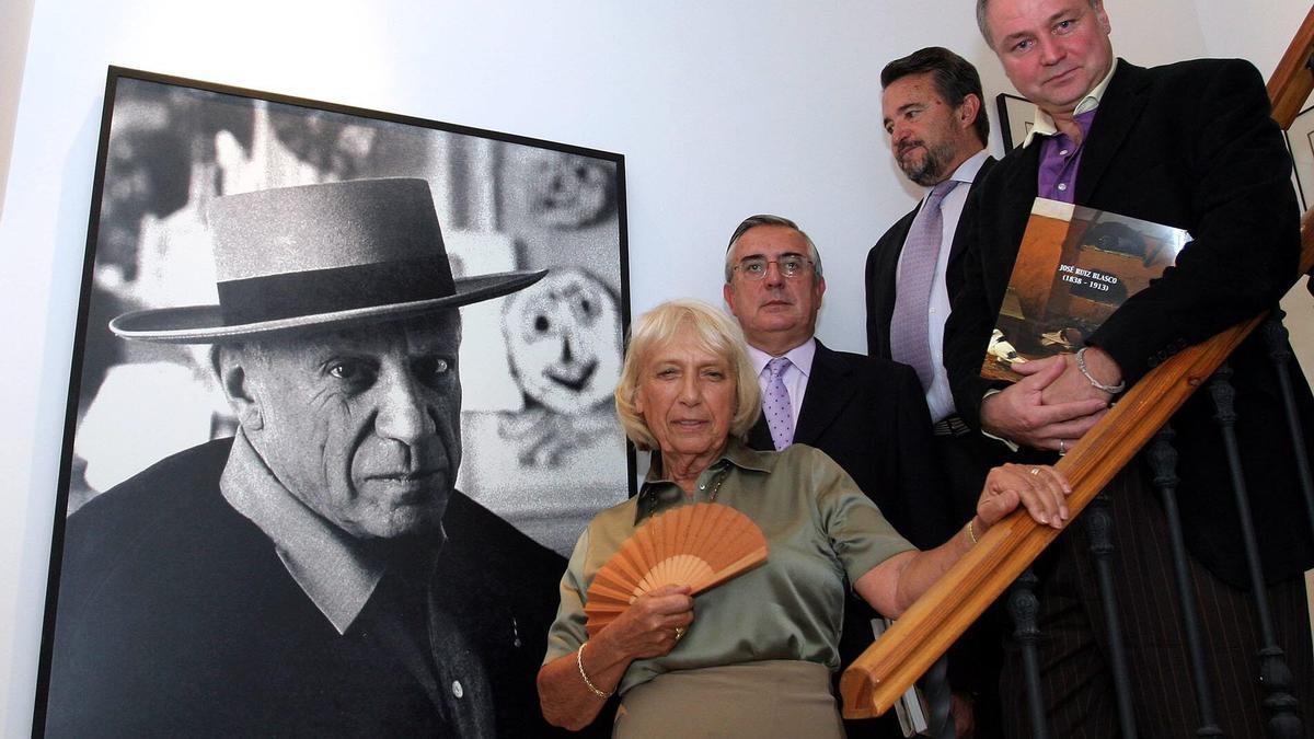 Maya, a filla de Picasso, no museo que lembra a seu pai en Málaga.