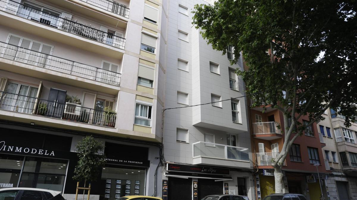 Edificio de Gaspar Bennazar que se alquila ilegalmente a turistas.