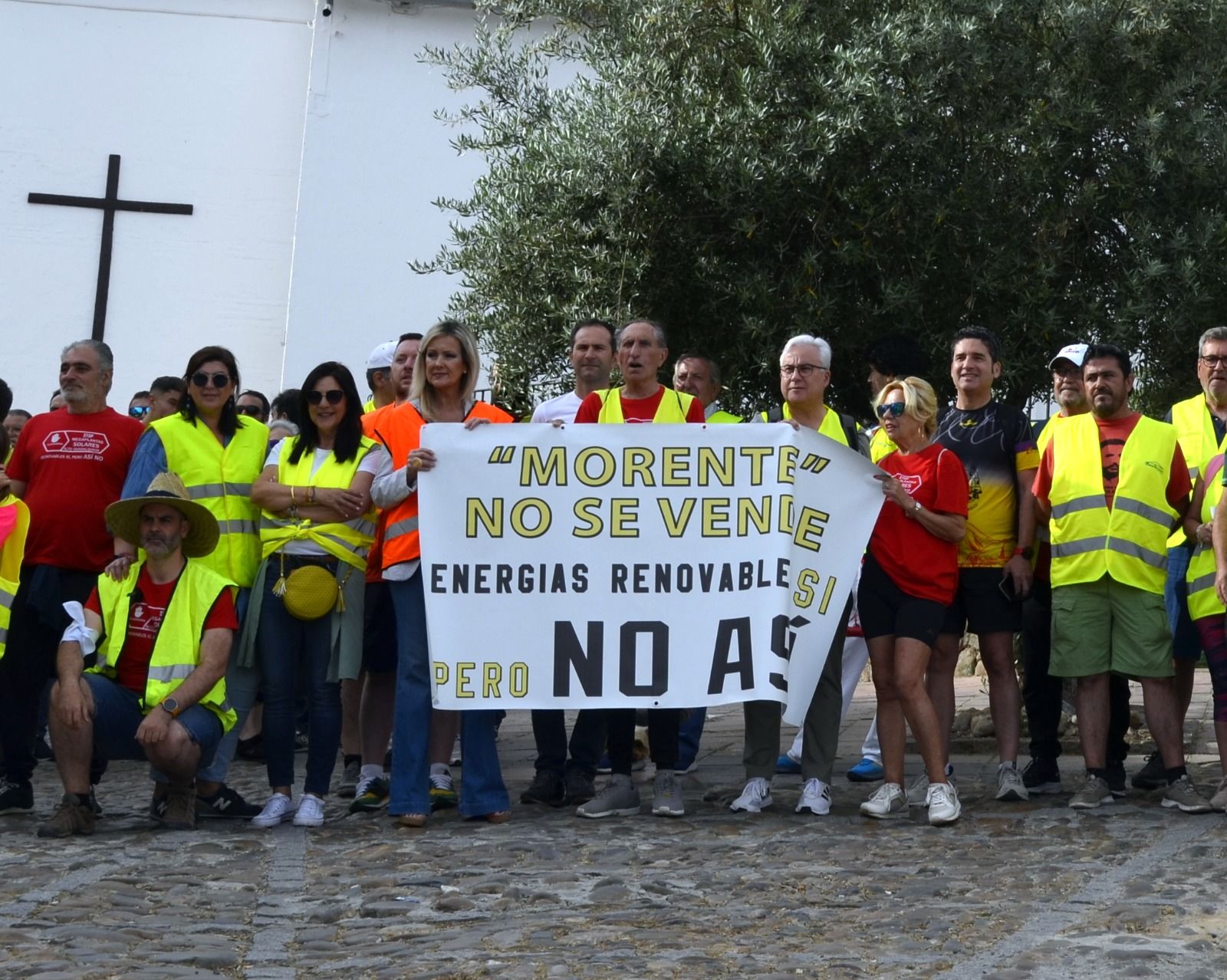 Marcha de protesta contra la megaplanta solar del Alto Guadalquivir