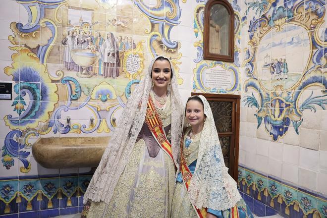 La ofrenda vicentina de Carmen Prades y Marta Mercader