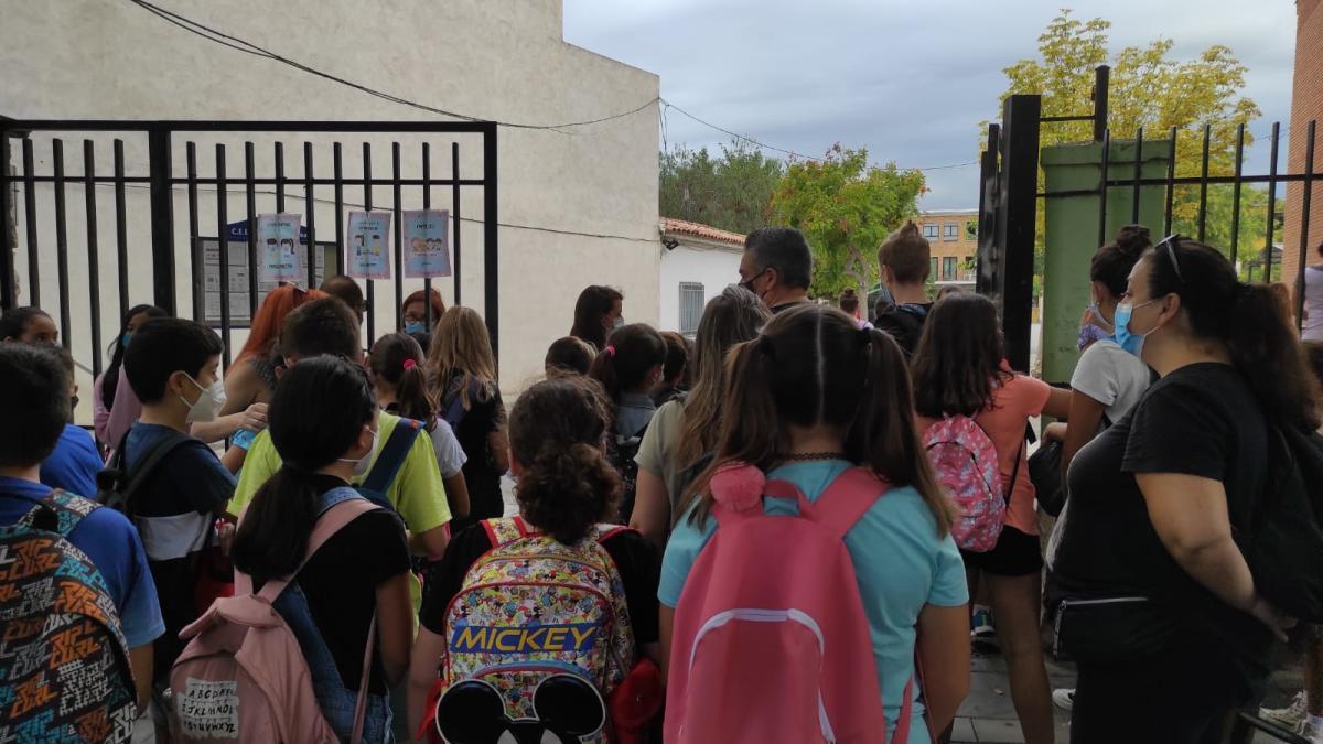 Entrada al CEIP la Torre, en Paterna