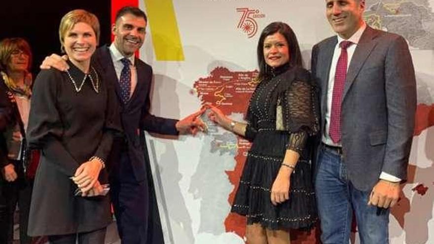 Nava Castro, Pereiro, Arévalo e Induráin, en la presentación de la Vuelta.