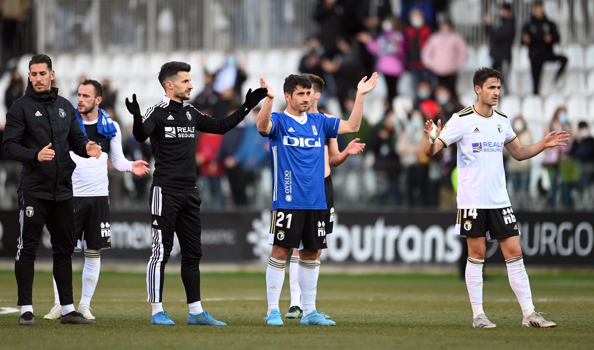 Las mejores imágenes de la victoria del Real Oviedo en Burgos (0-1)