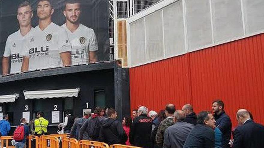 El Valencia CF saca a la venta más entradas para la final