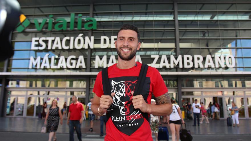 Adrián: &quot;El Málaga es uno de los clubes bonitos de la Liga&quot;