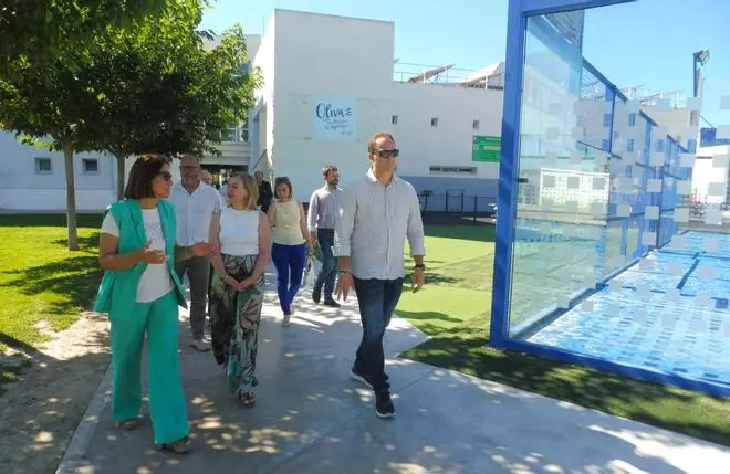 Enguix pasa revista a los proyectos del Pla Obert d'Inversions en Oliva y exhibe buena sintonía con Pastor