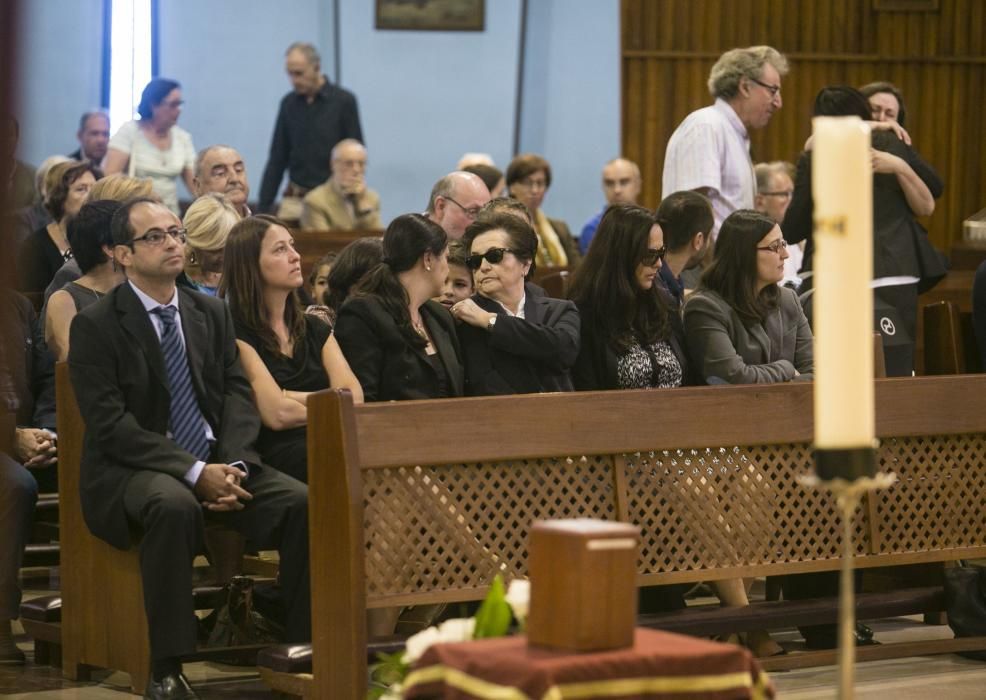 Funeral por el profesor Barluenga en Oviedo