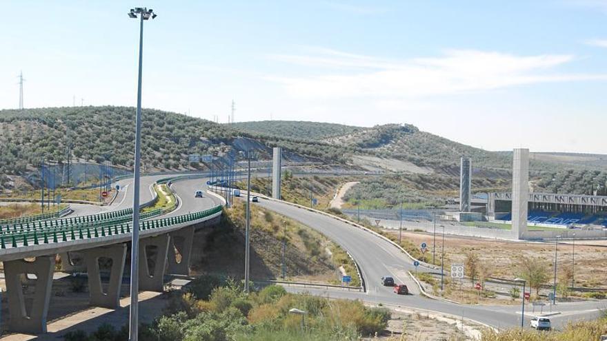 La Junta de Andalucía deberá abonar al Consistorio el millón por la Autovía del Olivar