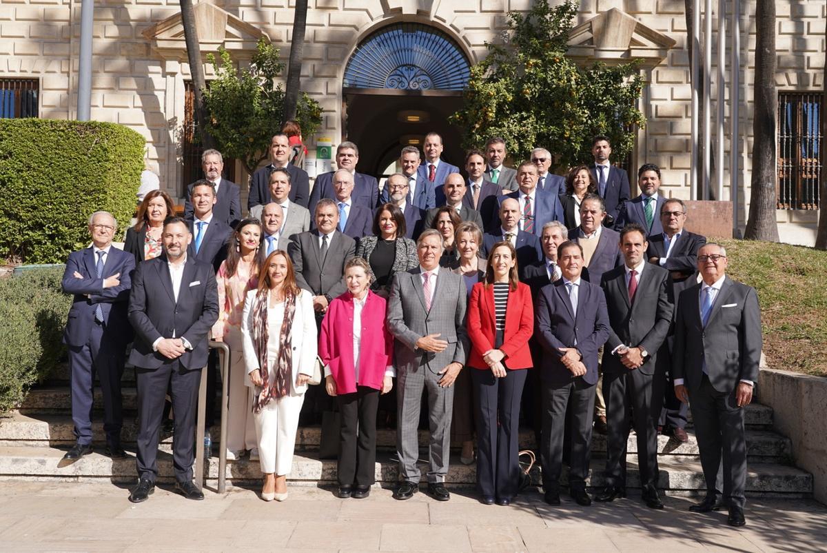 Los miembros del nuevo pleno de la Cámara de Comercio de Málaga.