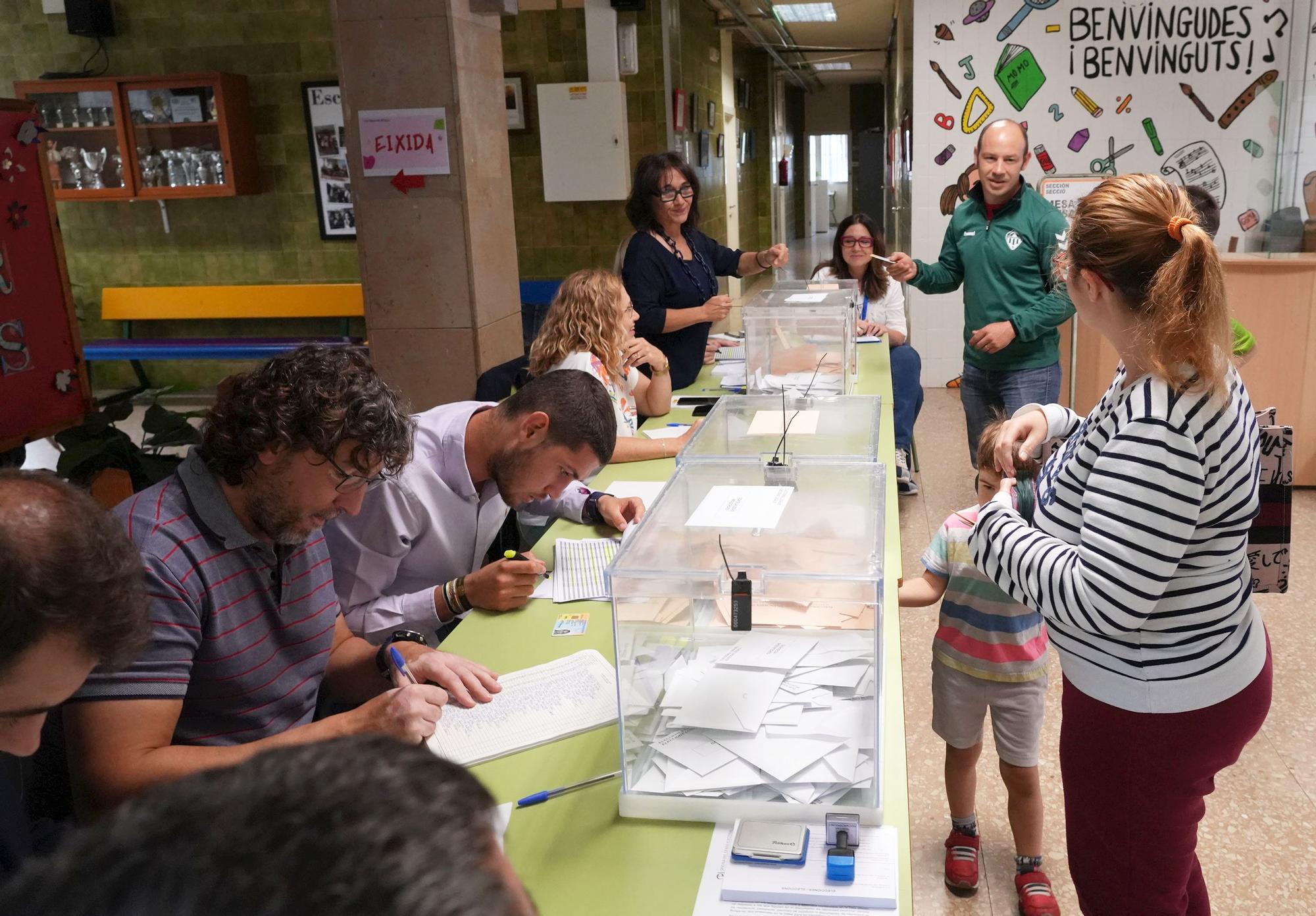 Las imágenes de la jornada electoral del 28M en Castellón