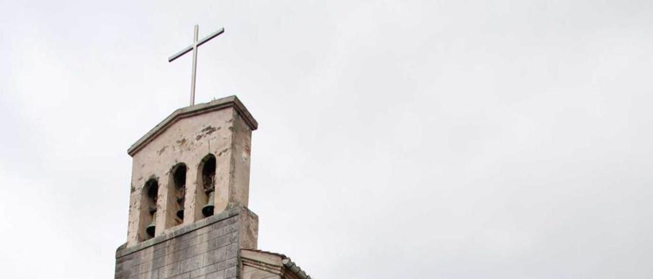 Iglesia de San Pedro Navarro, en Valliniello.