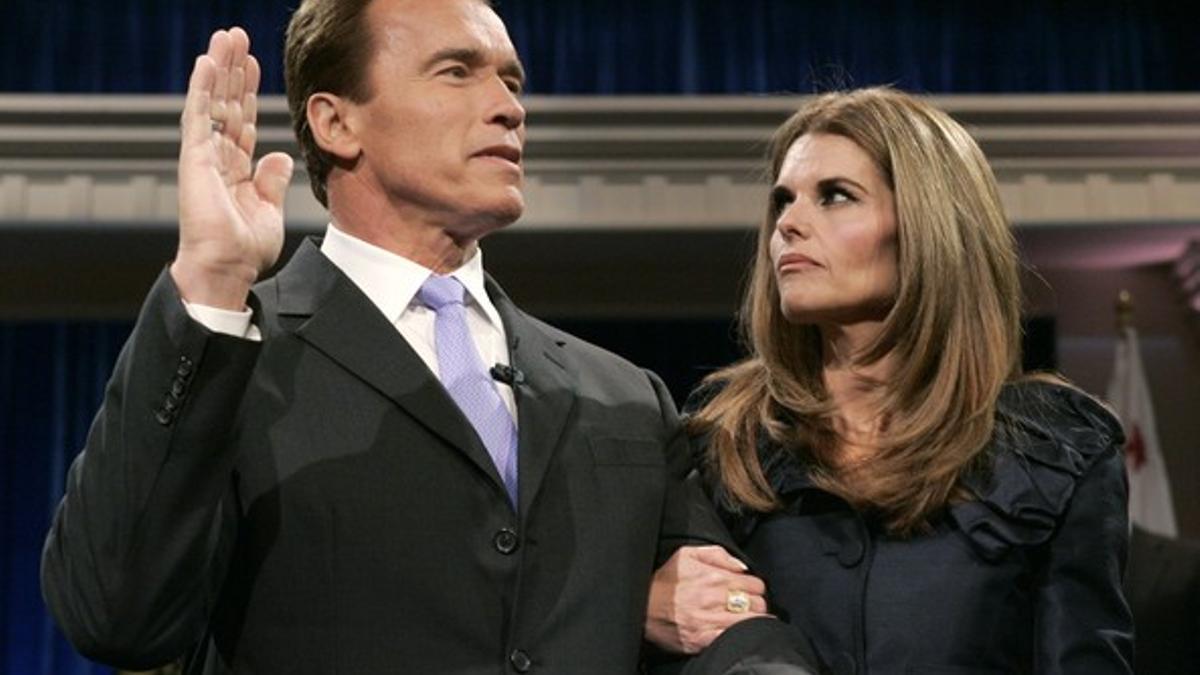 Schwarzenegger, junto a Maria Shriver, durante el acto de juramento del cargo como gobernador de California, el 5 de enero del 2007, en Sacramento.