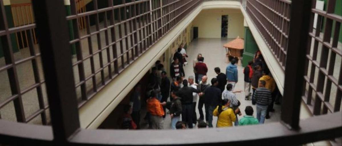 Aïllen el mòdul de dones d’una presó després d’un brot entre les preses