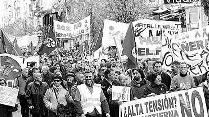 Manifestación en León contra la línea Sama-Velilla.