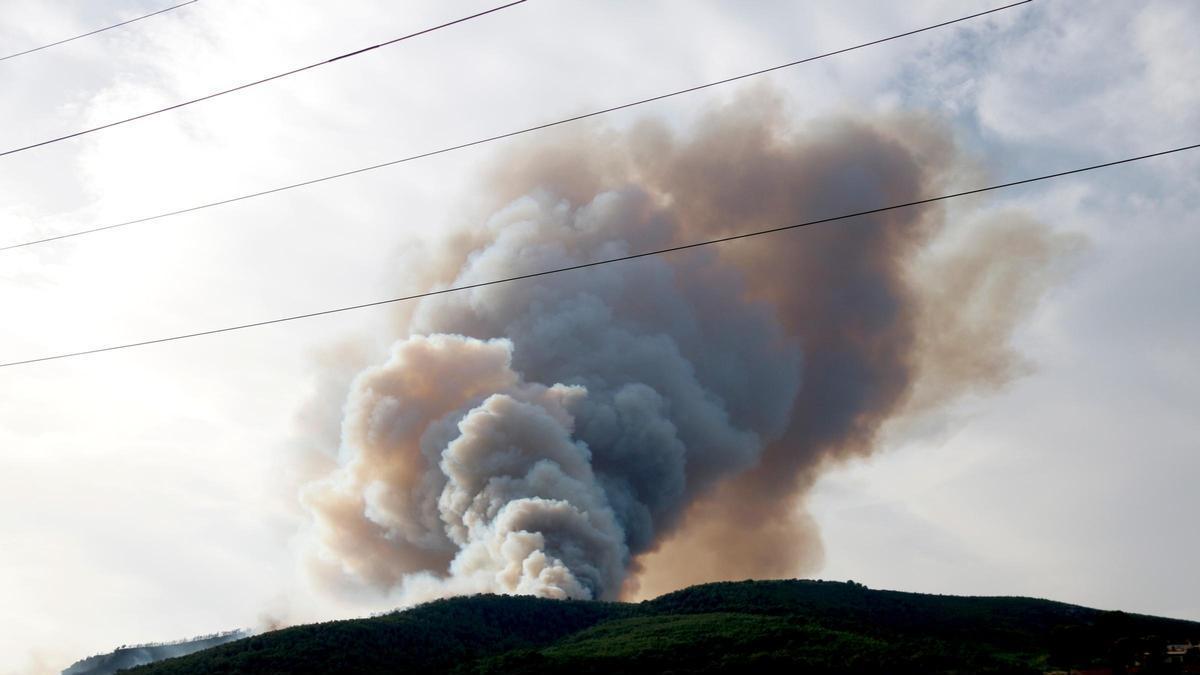 Incendi actiu a Aiguamúrcia