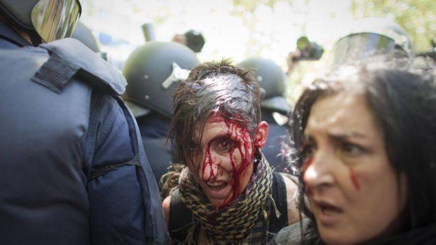La manifestación minera acaba en enfrentamientos con 76 heridos