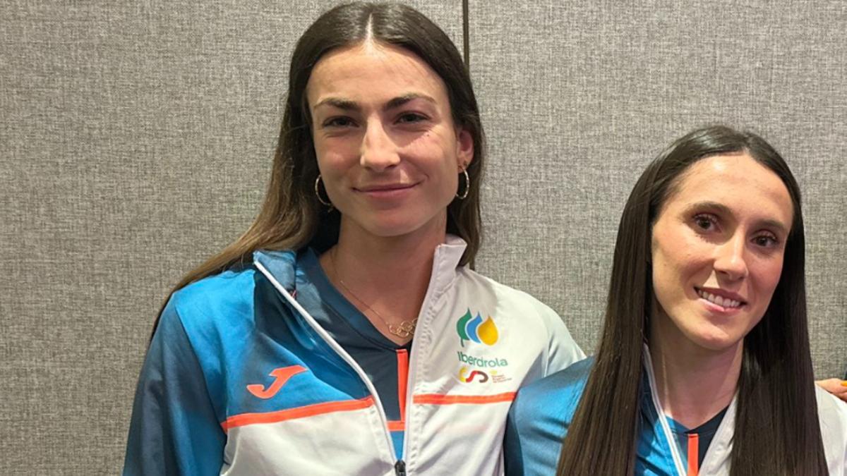 Blanca Hervás y Paula Sevilla, antes de competir en Guangzhou