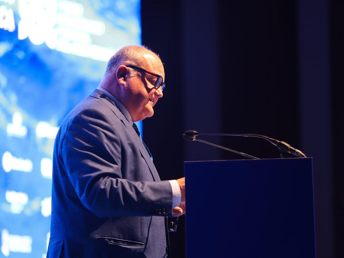 El I Fòrum Econòmic i Social del Mediterrani.