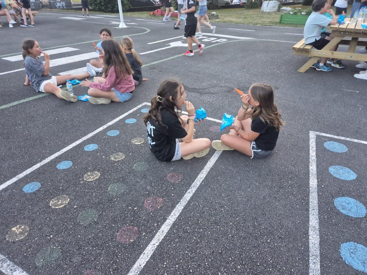 Un momento de una de las actividades de convivencia.