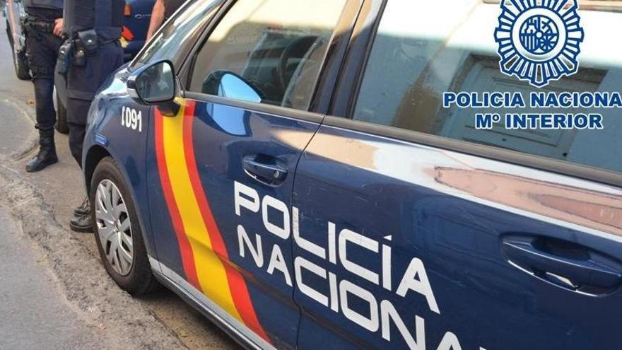 Un hombre intenta agredir sexualmente a su madre.